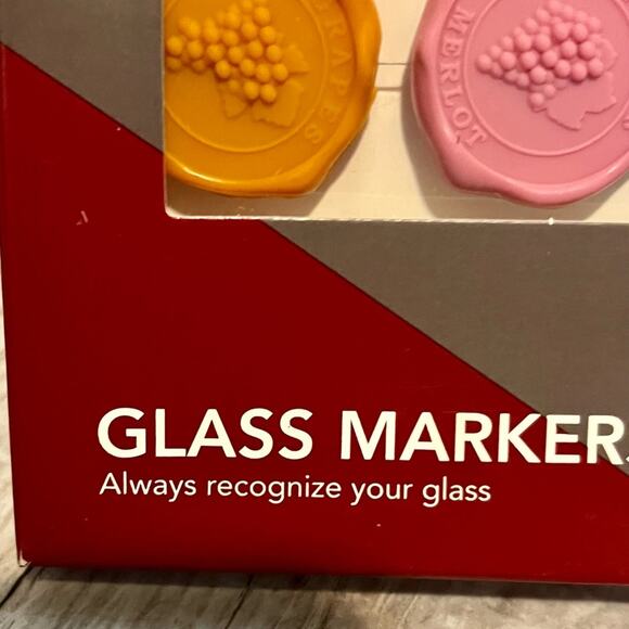 NWT wine lovers gift set cooling cup and glass markers - Picture 5 of 6